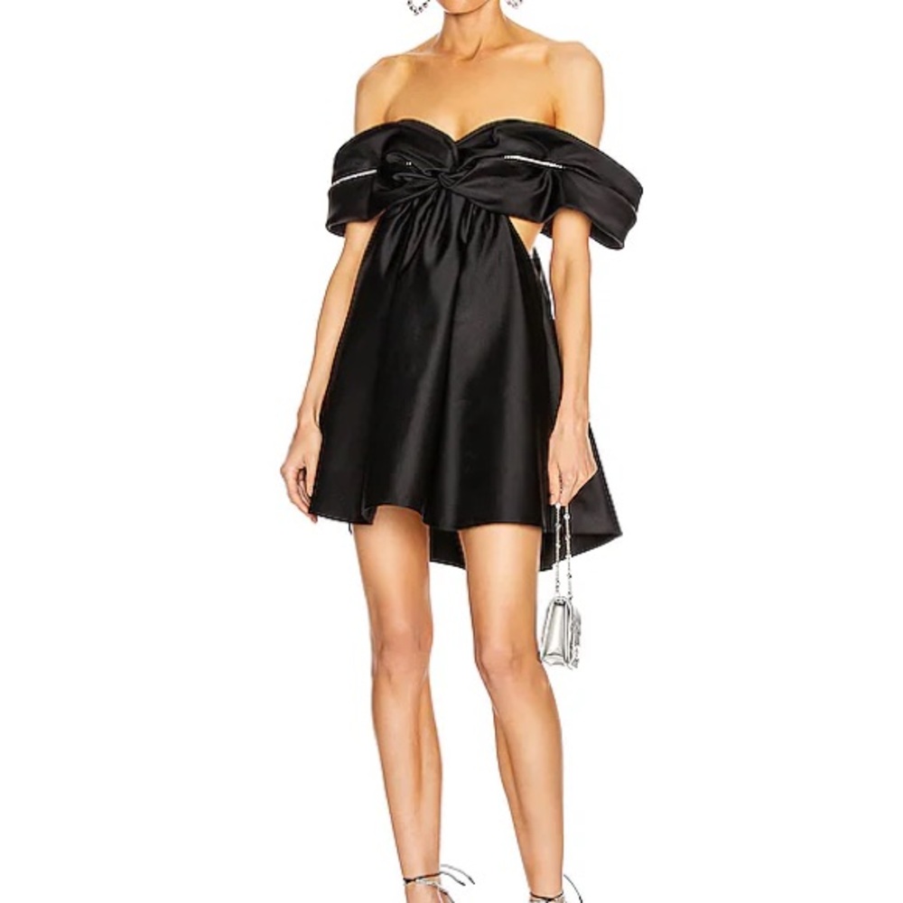 Area Elegant Black Off-Shoulder Dress